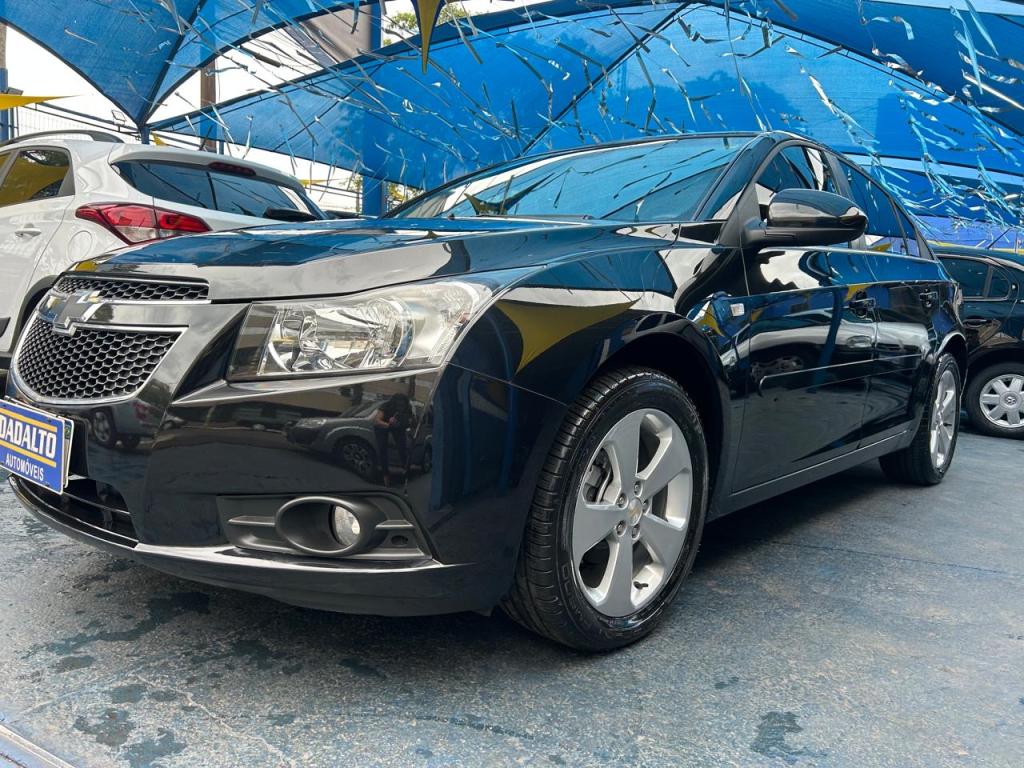 CHEVROLET Cruze Sedan - Foto