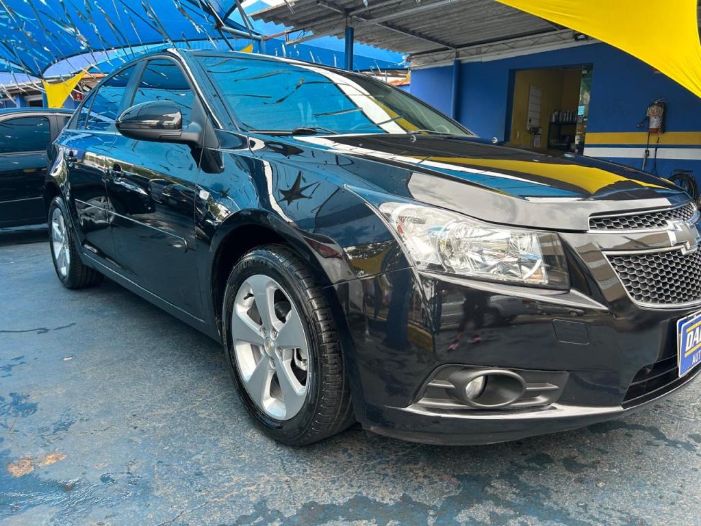 CHEVROLET Cruze Sedan - Foto