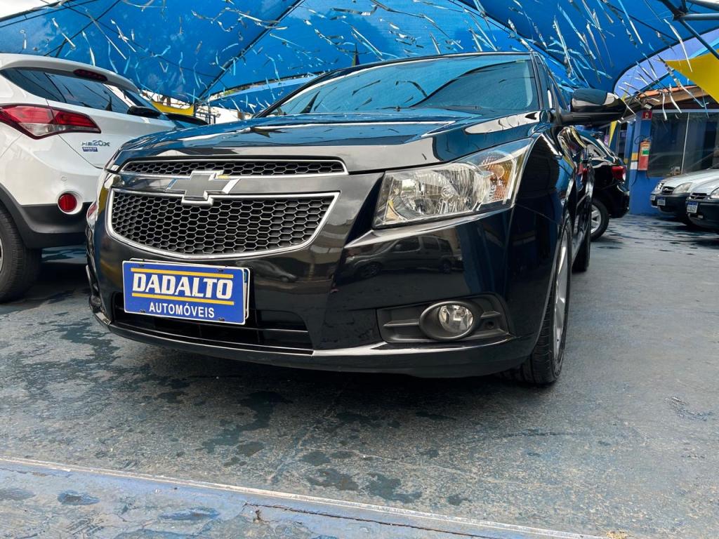 CHEVROLET Cruze Sedan - Foto