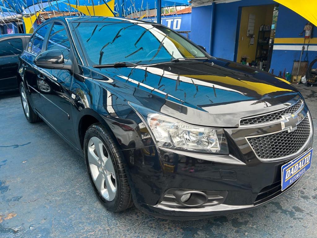 CHEVROLET Cruze Sedan - Foto