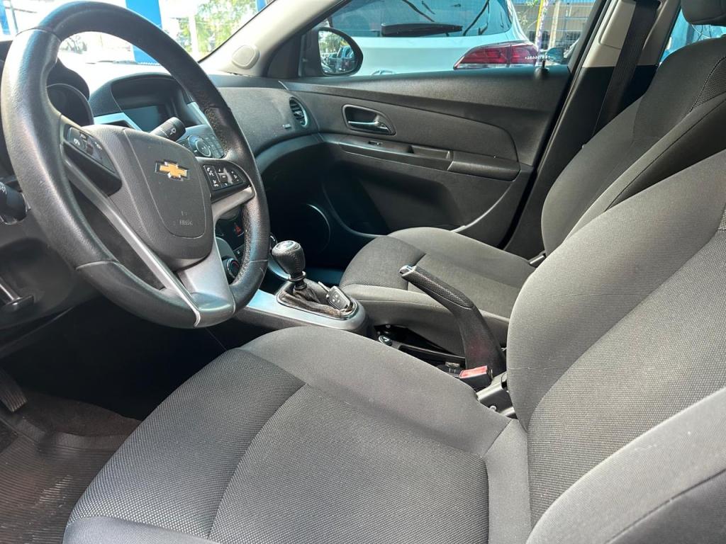 CHEVROLET Cruze Sedan - Foto