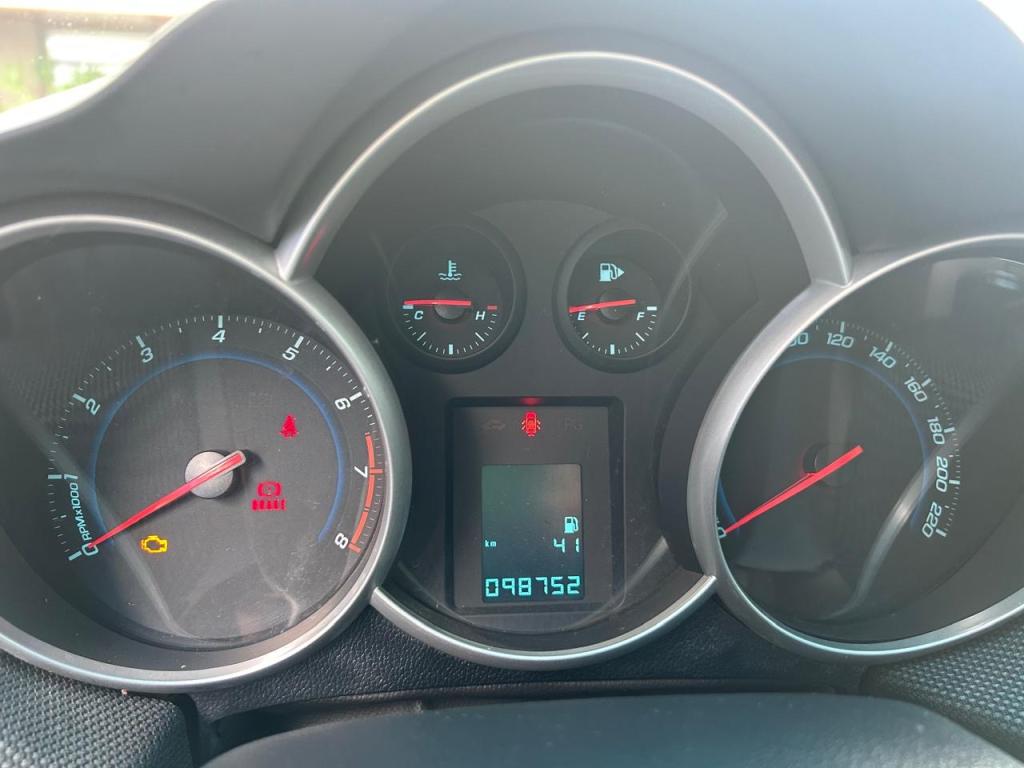 CHEVROLET Cruze Sedan - Foto