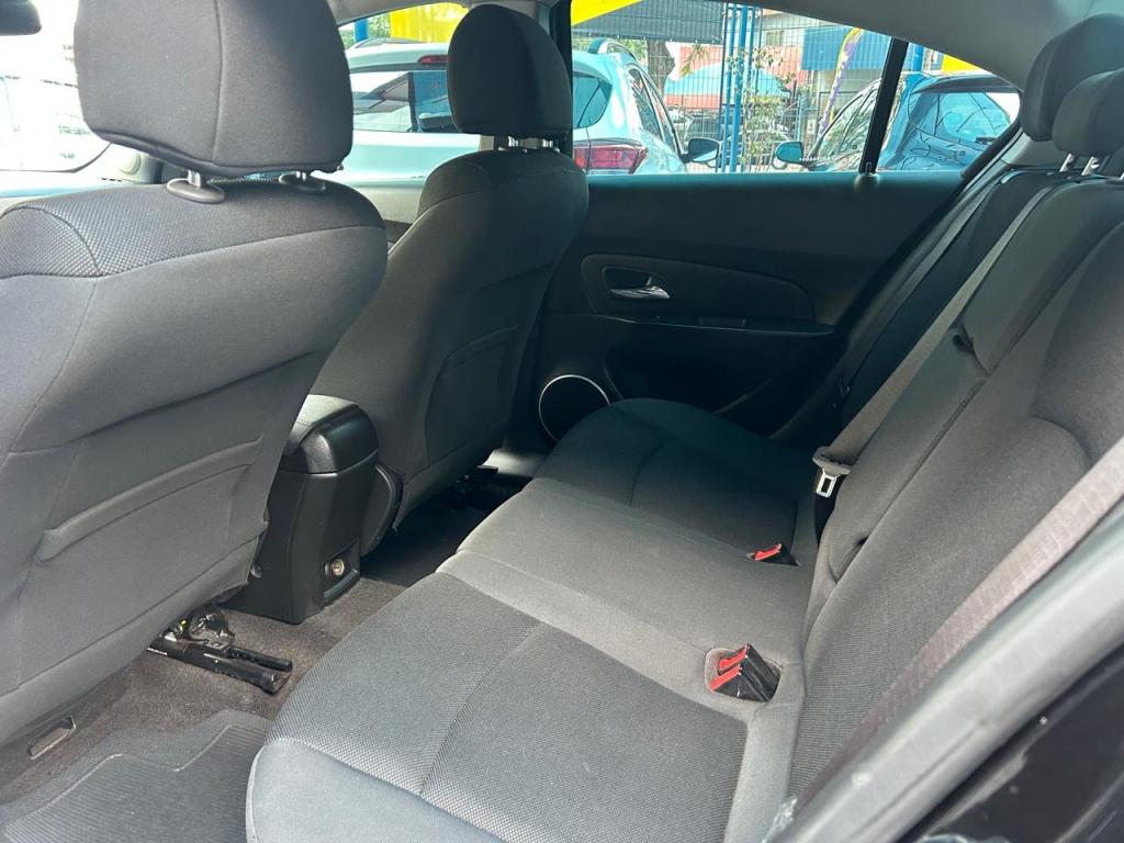 CHEVROLET Cruze Sedan - Foto