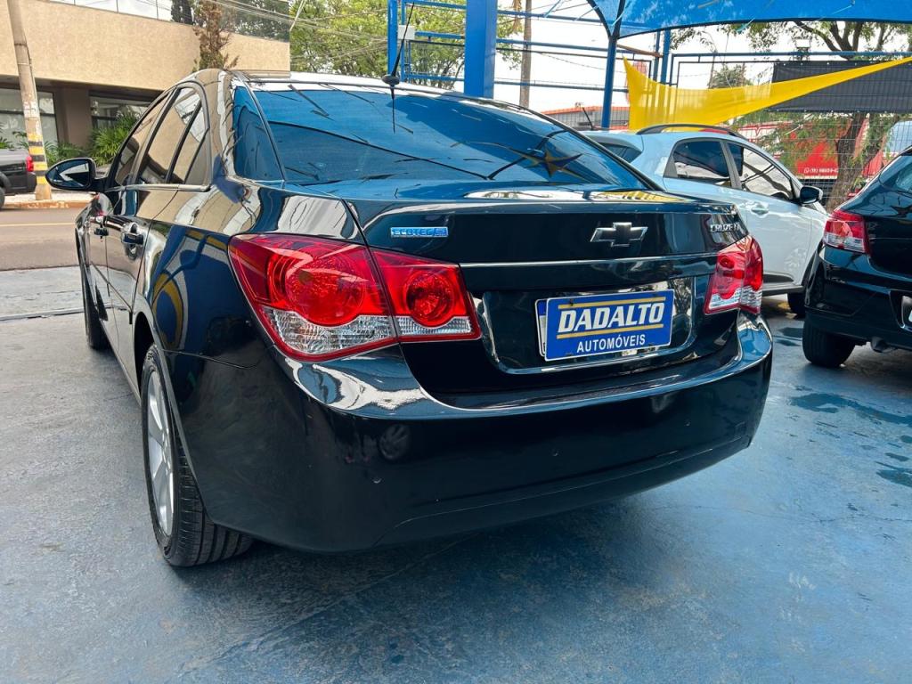 CHEVROLET Cruze Sedan - Foto