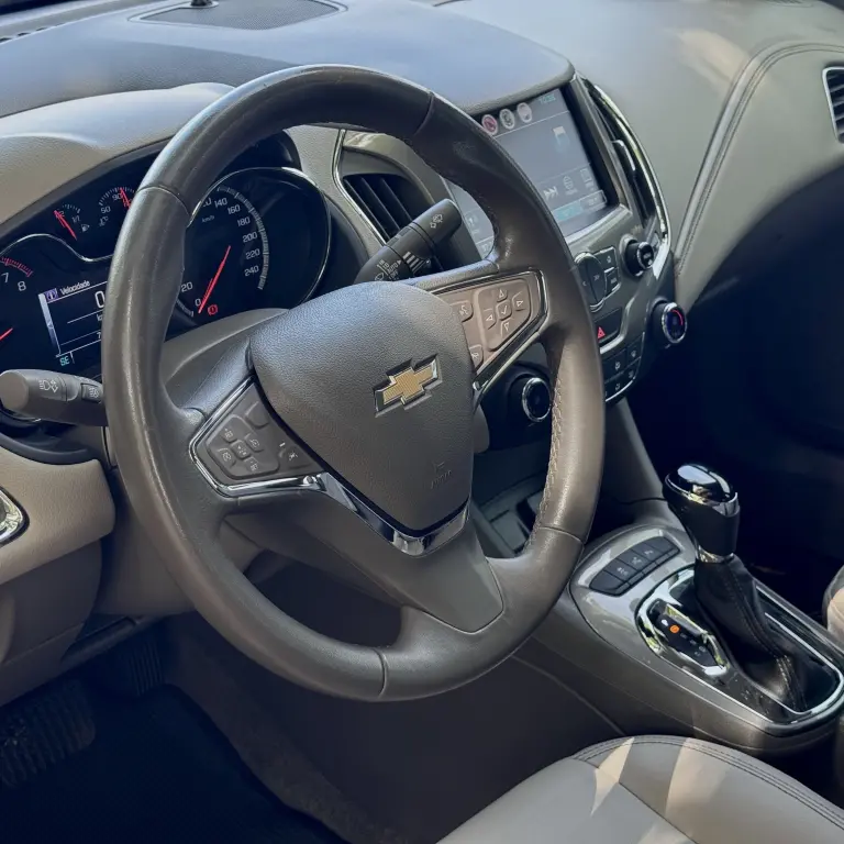 CHEVROLET Cruze Sedan - Foto