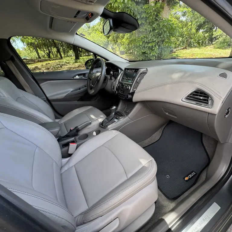 CHEVROLET Cruze Sedan - Foto