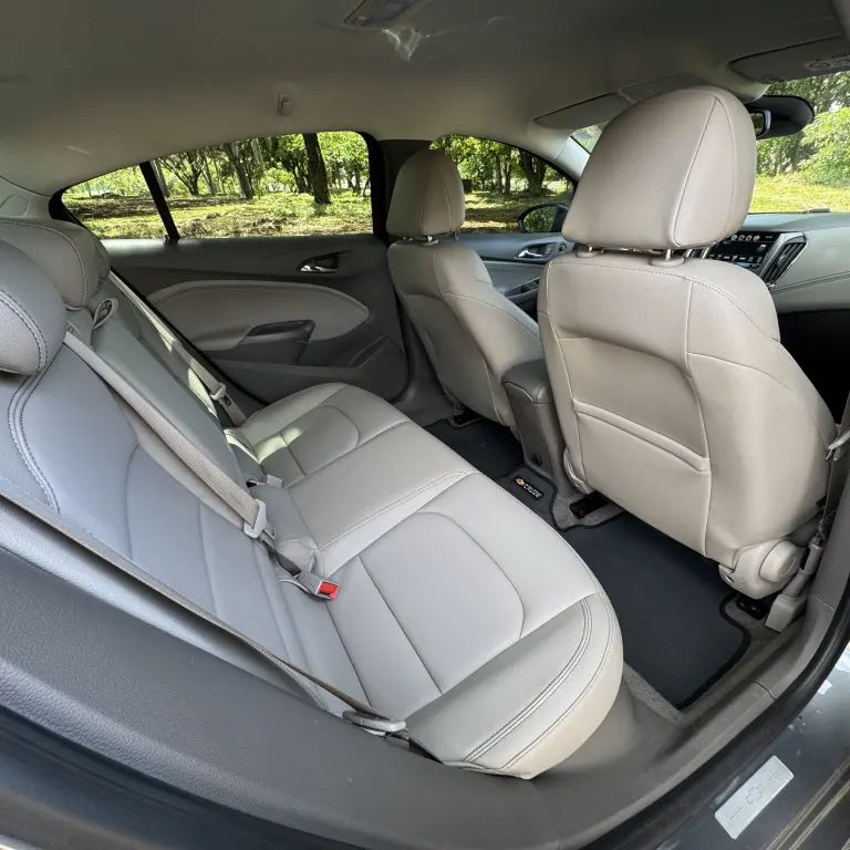 CHEVROLET Cruze Sedan - Foto