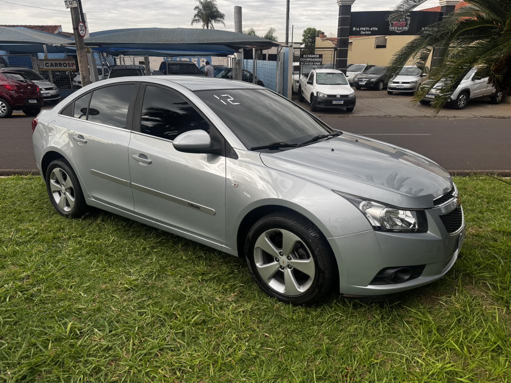 CHEVROLET Cruze Sedan - Foto
