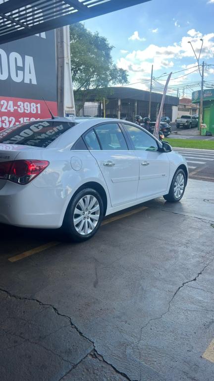 CHEVROLET Cruze Sedan - Foto