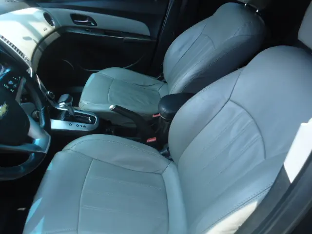 CHEVROLET Cruze Sedan - Foto