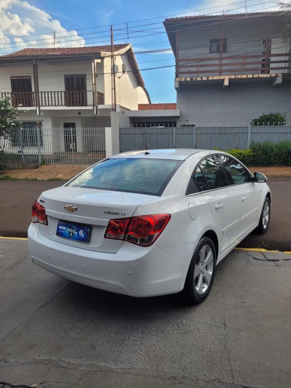 CHEVROLET Cruze Sedan - Foto
