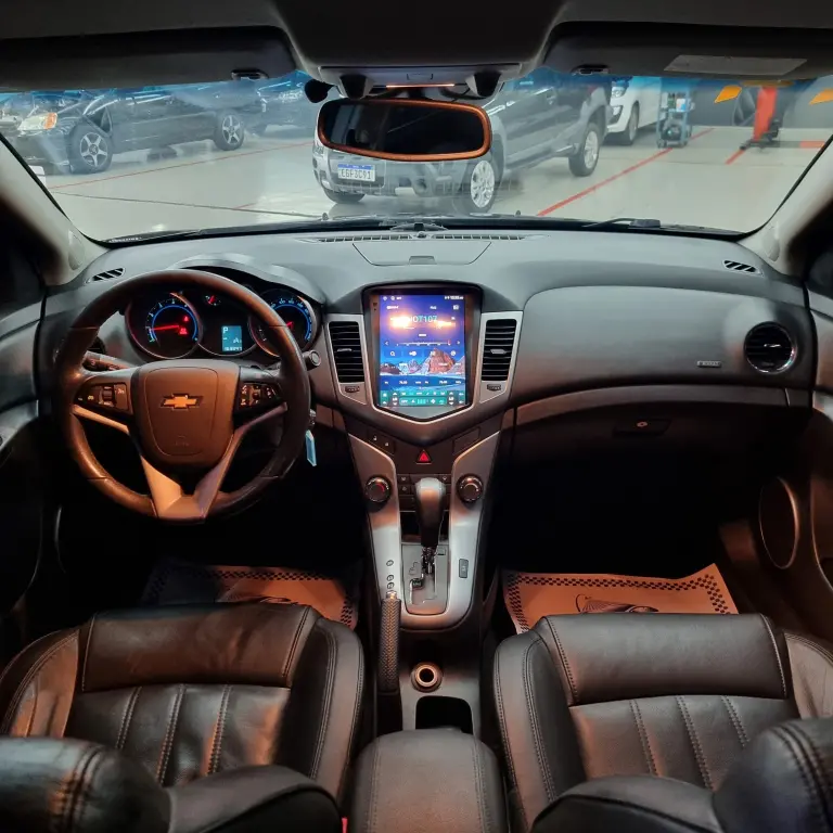 CHEVROLET Cruze Sedan - Foto