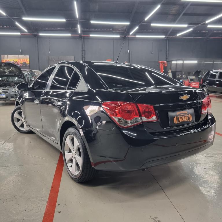 CHEVROLET Cruze Sedan - Foto