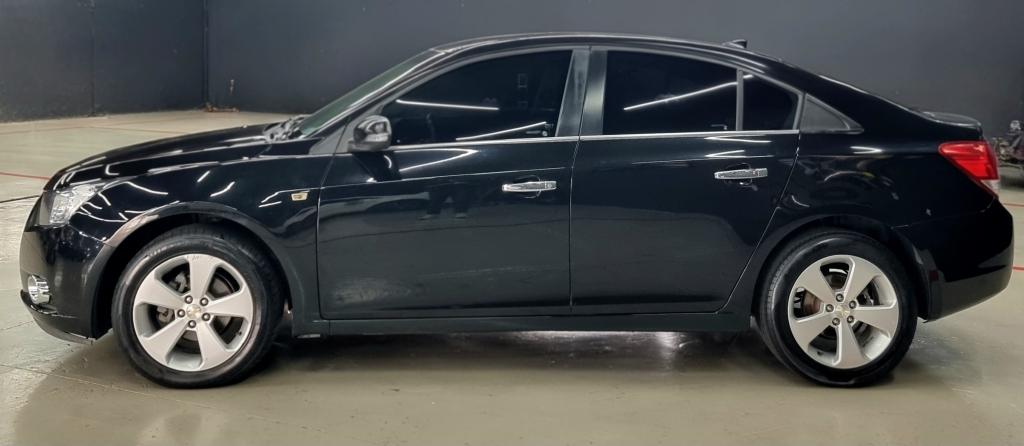 CHEVROLET Cruze Sedan - Foto