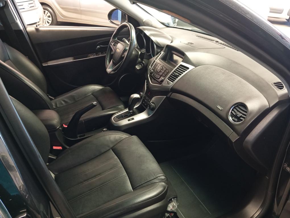 CHEVROLET Cruze Sedan - Foto