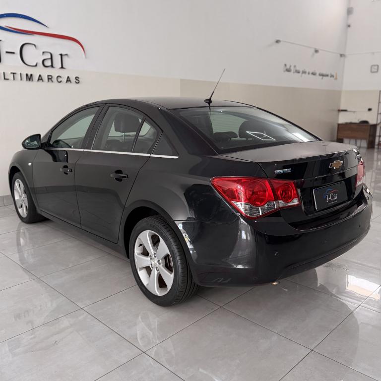 CHEVROLET Cruze Sedan - Foto