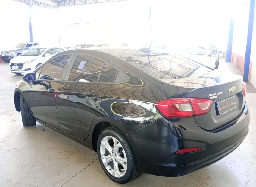 CHEVROLET Cruze Sedan - Foto