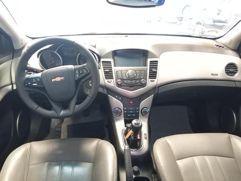 CHEVROLET Cruze Sedan - Foto