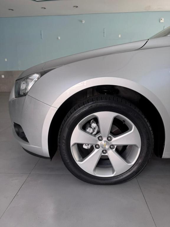 CHEVROLET Cruze Sedan - Foto