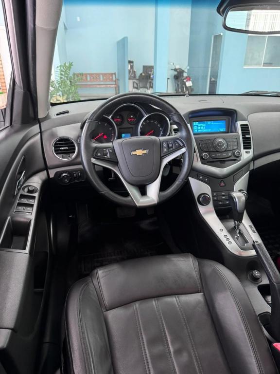 CHEVROLET Cruze Sedan - Foto