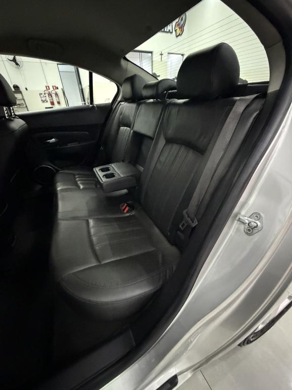CHEVROLET Cruze Sedan - Foto