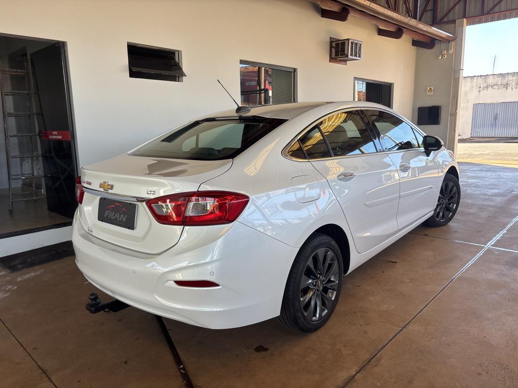 CHEVROLET Cruze Sedan - Foto