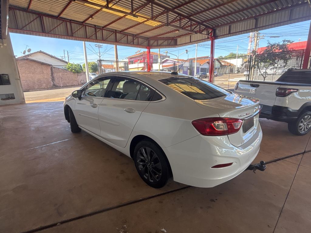 CHEVROLET Cruze Sedan - Foto