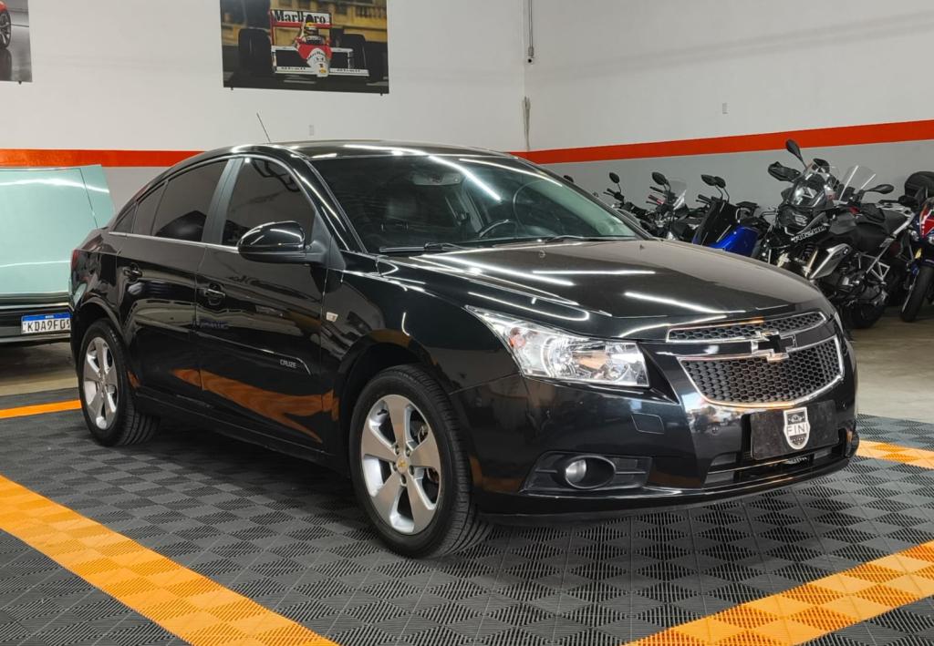 CHEVROLET Cruze Sedan - Foto