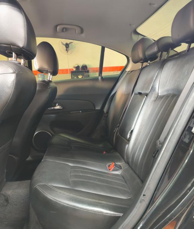 CHEVROLET Cruze Sedan - Foto