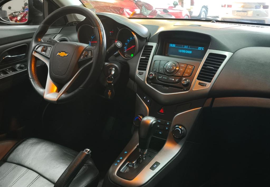 CHEVROLET Cruze Sedan - Foto
