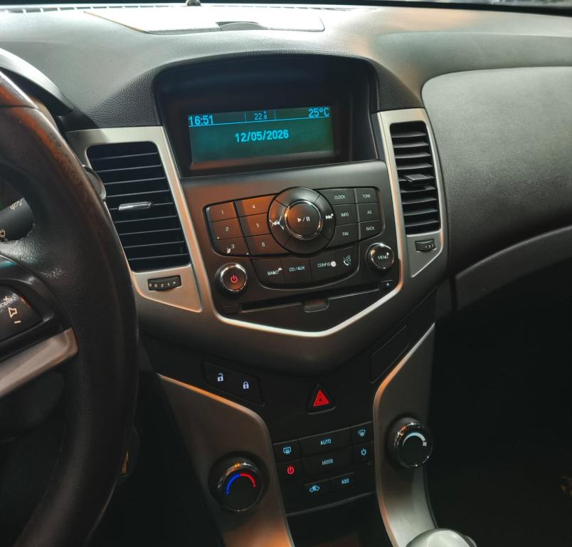 CHEVROLET Cruze Sedan - Foto