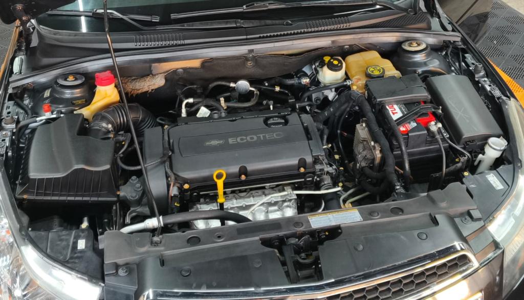CHEVROLET Cruze Sedan - Foto