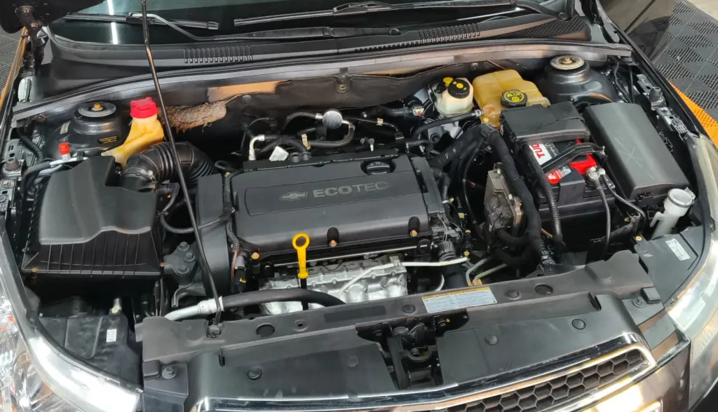 CHEVROLET Cruze Sedan - Foto