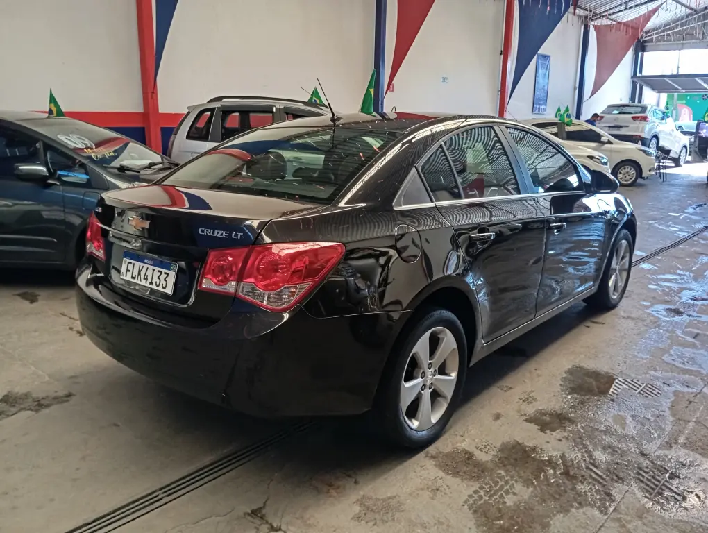 CHEVROLET Cruze Sedan - Foto