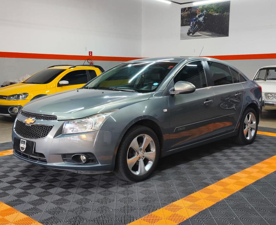 CHEVROLET Cruze Sedan - Foto