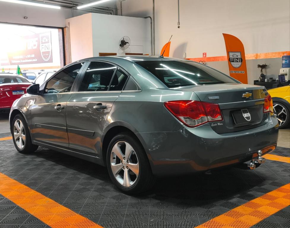 CHEVROLET Cruze Sedan - Foto