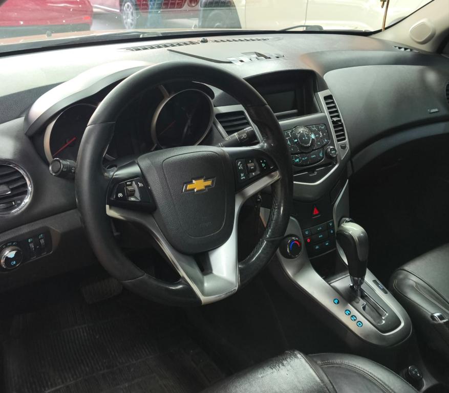 CHEVROLET Cruze Sedan - Foto