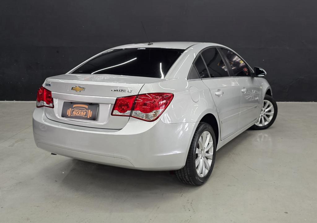 CHEVROLET Cruze Sedan - Foto