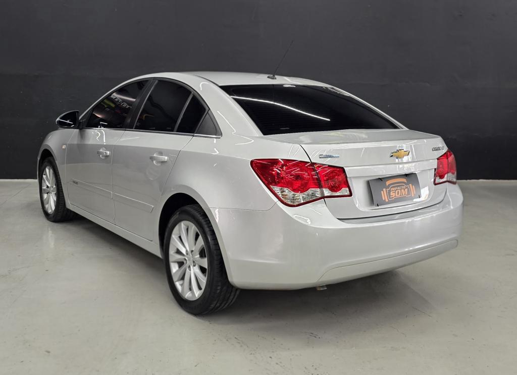 CHEVROLET Cruze Sedan - Foto