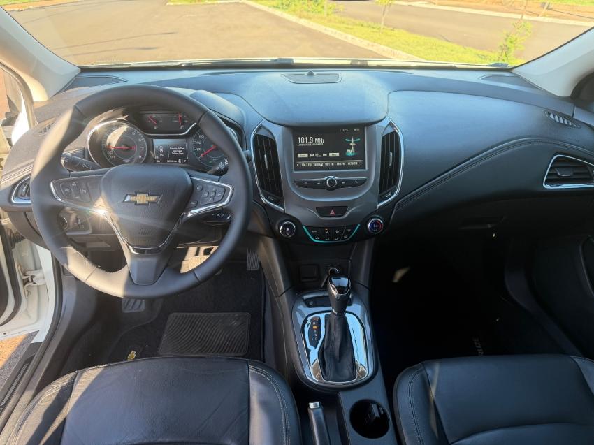 CHEVROLET Cruze Sedan - Foto