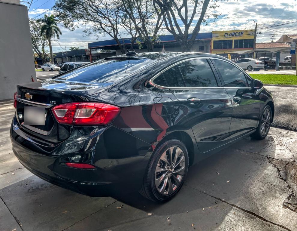 CHEVROLET Cruze Sedan - Foto