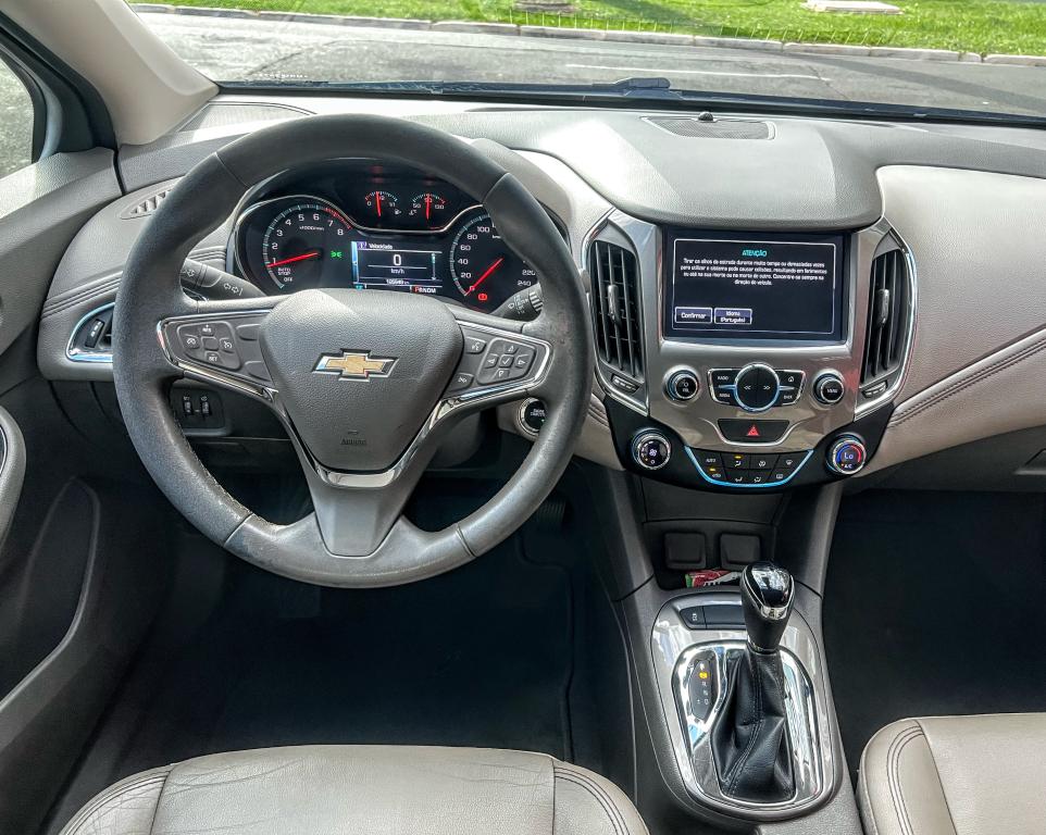 CHEVROLET Cruze Sedan - Foto