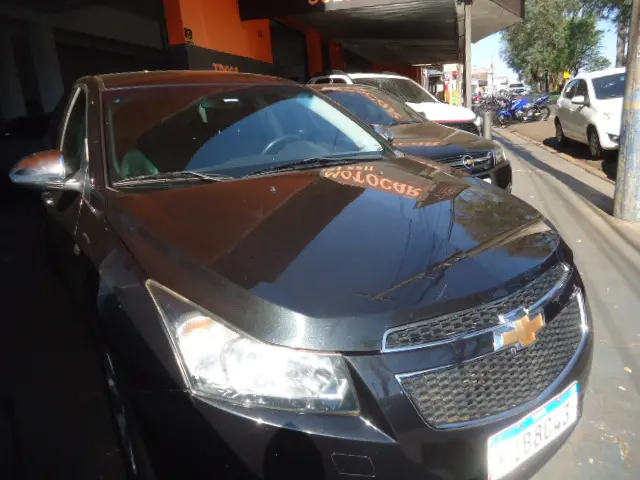 CHEVROLET Cruze Sedan - Foto