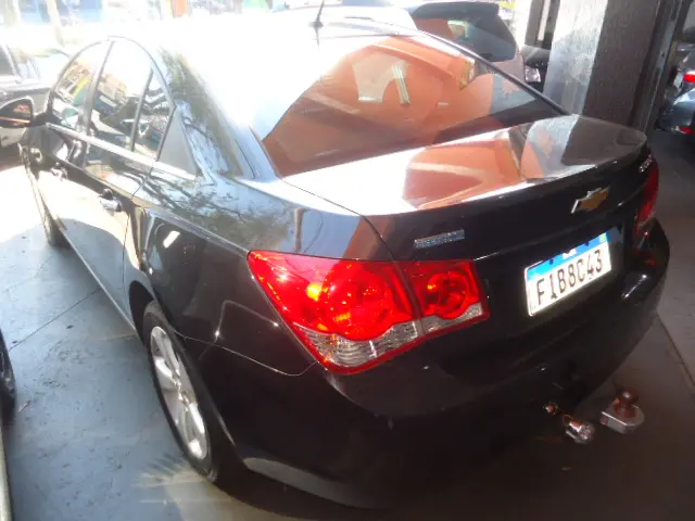 CHEVROLET Cruze Sedan - Foto