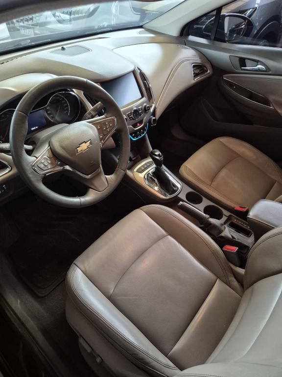 CHEVROLET Cruze Sedan - Foto
