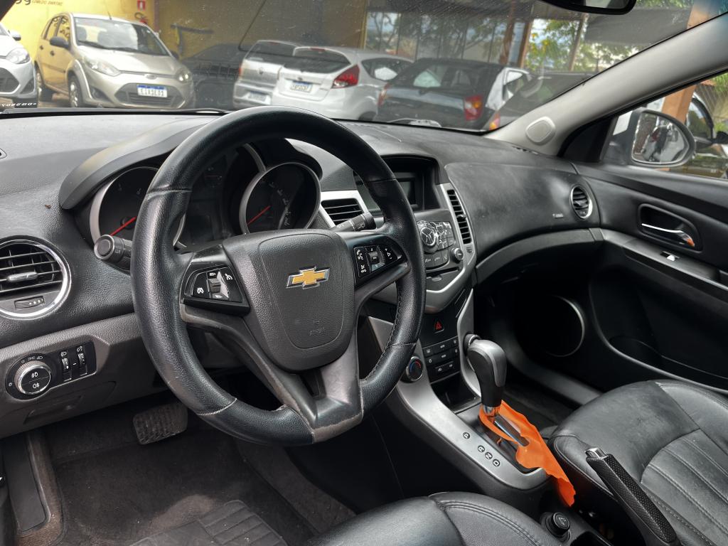 CHEVROLET Cruze Sedan - Foto
