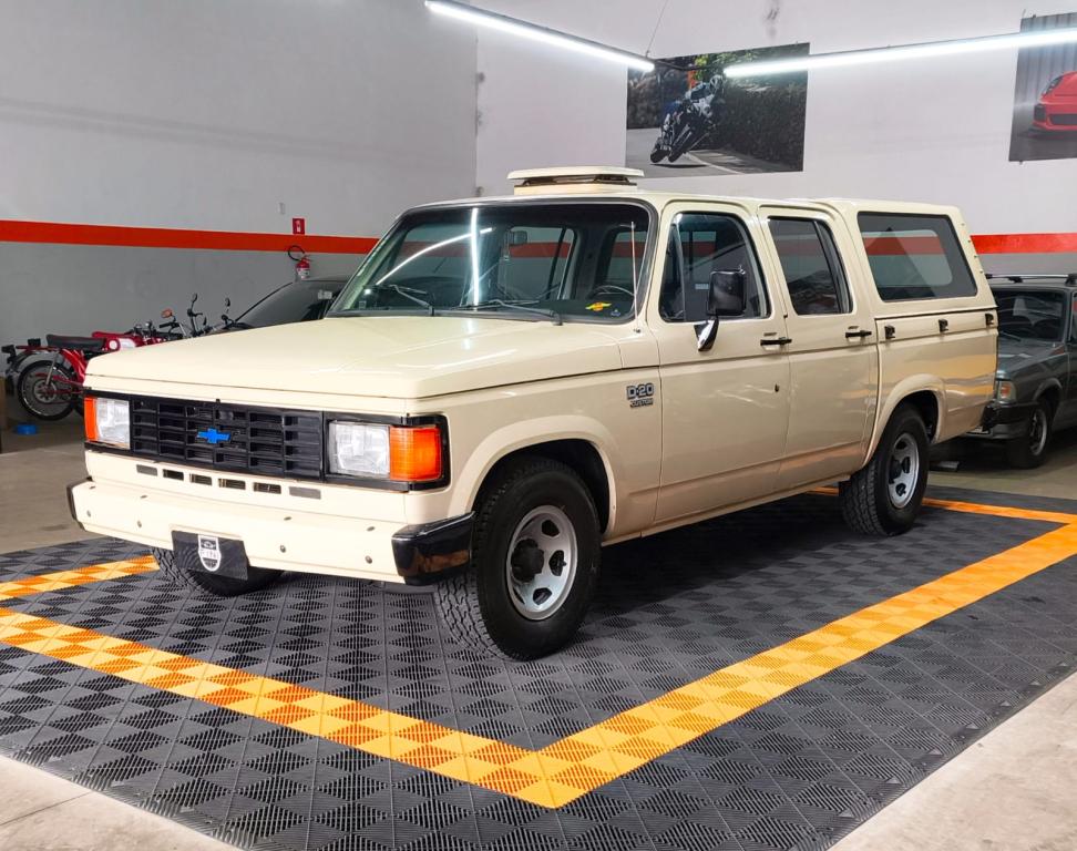 CHEVROLET D20 - Foto