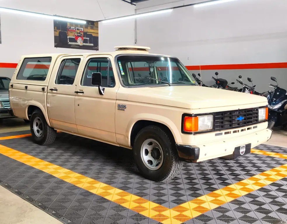 CHEVROLET D20 - Foto