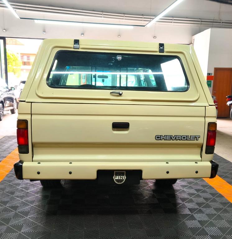 CHEVROLET D20 - Foto