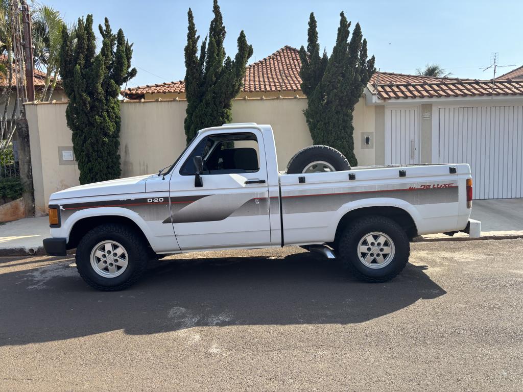 CHEVROLET D20 - Foto